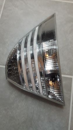 Mercedes Benz s-500 tail light set chrome