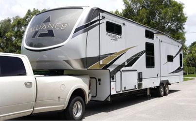 nce Paradigm 2022 390MP Fifth Wheel | King Bed | Office 42 f