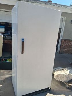 21.2 cu.ft. White Upright Freezer