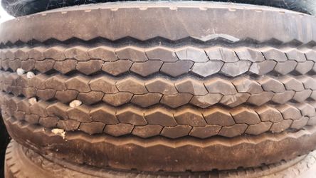 285/70R19.5