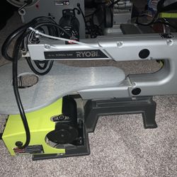 Ryobi Saw Machine