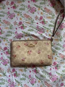 COACH WRIST WALLET