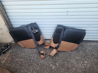 Mustang convertible rear panels