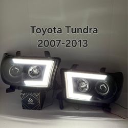 Toyota Tundra 2007-2013 Headlights 