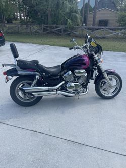Honda magna 750 Motorcycle 