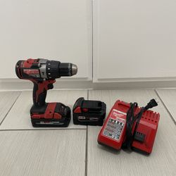 Milwaukee Hammer Drill Driver + Battery