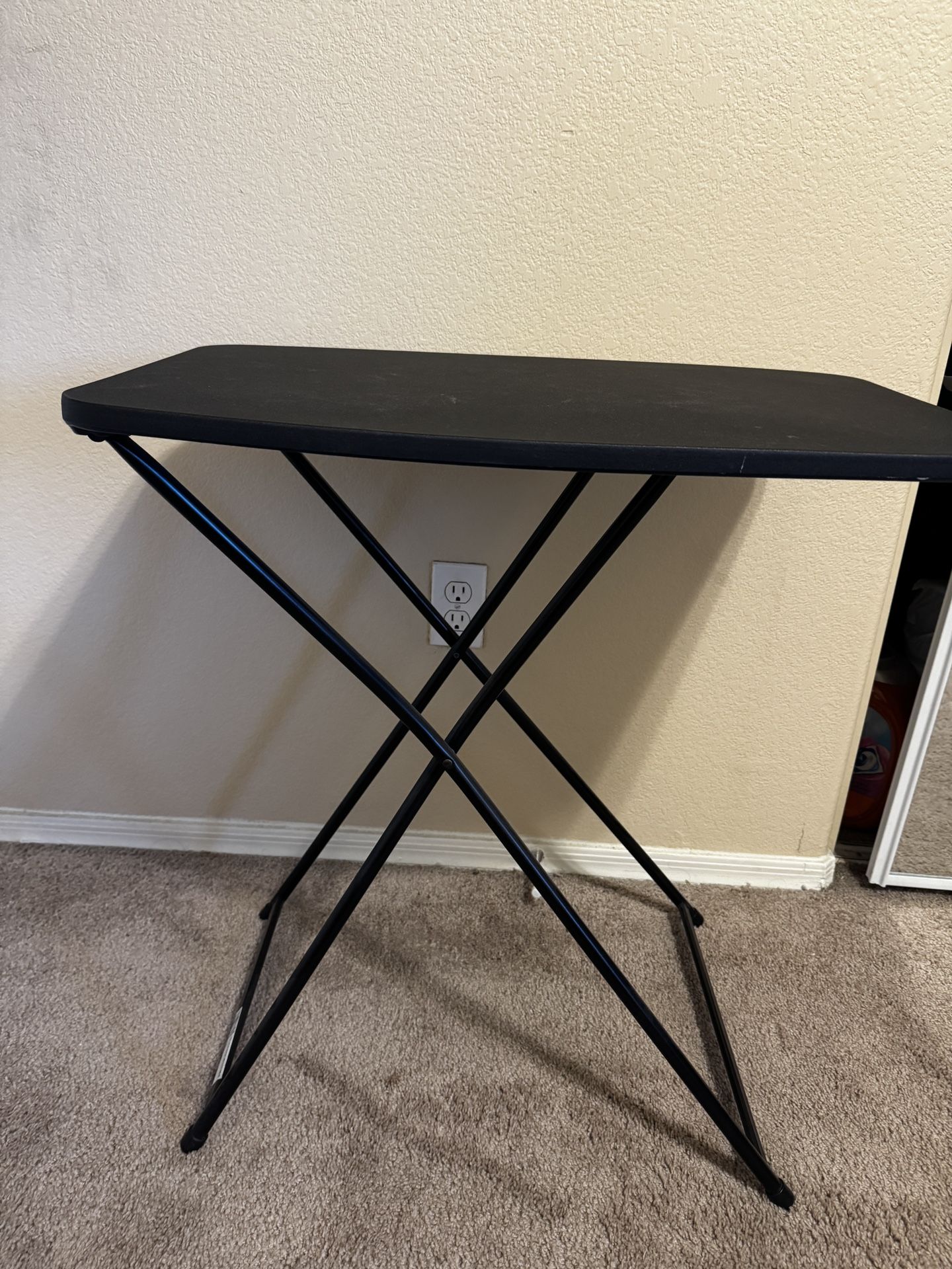 Foldable Table