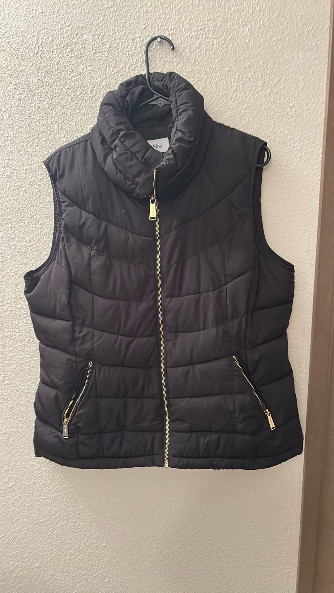 Calvin Klein Vest Size XL