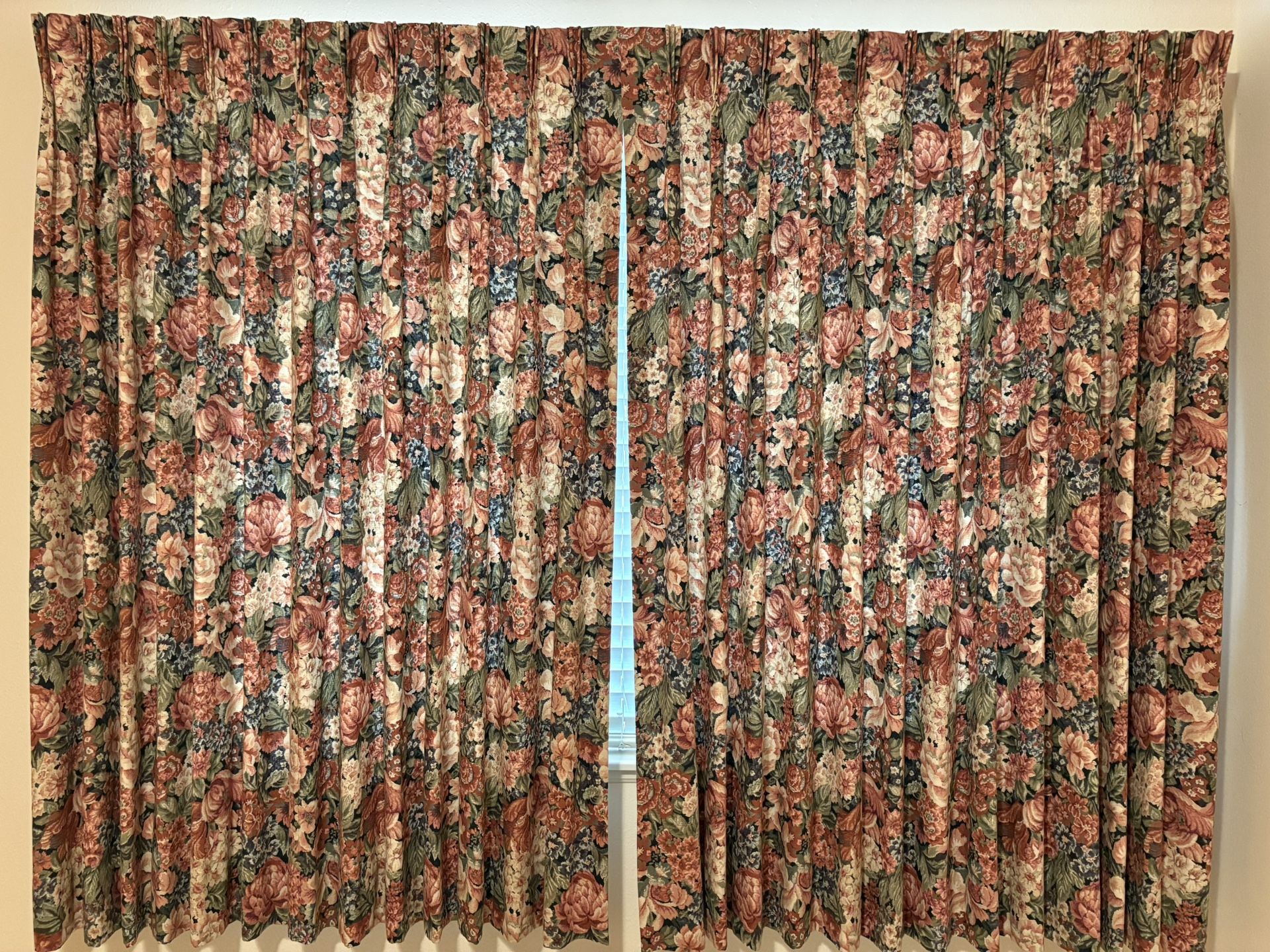 Custom Drapes With Curtain Rod And Cord