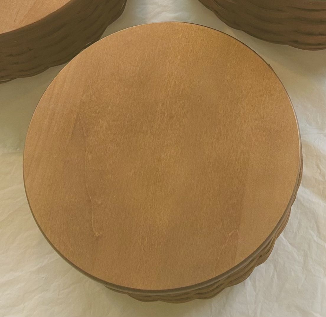 Longaberger 2007 Decorative Handmade 9” Round Keeping Basket w/ Longaberger Custom Made Wooden Lid, Plastic Basket Protector/Storage w/ Lid - VGC