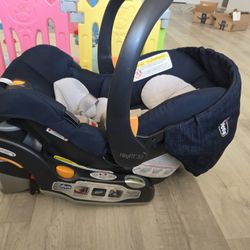 Free Car seat Chicco