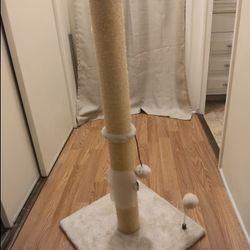 3 Ft Scratcher Tree, New