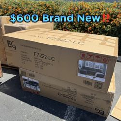 Double Storage Sectional Couch 🛋️ Brand New In Box 📦 Double Storage ✅ Pull Out Bed ✅ 