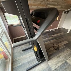 Gold’s Gym 450 Folding Treadmill - Works Great, Clean & Ready to Use! $200 OBO