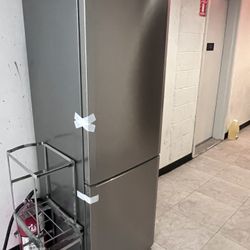 Bloomberg Refrigerator 