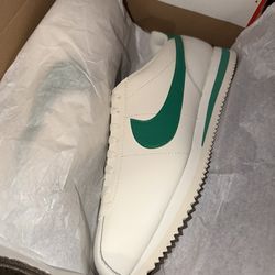 Men’s Nike Cortez Size 10.5