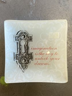 HOME AND GARDEN DECORE Medium tray WITH BEAUTIFUL QUOTE FOR PASTRIES, RINGS OR KEYS