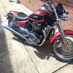 2012 Triumph Thunderbird