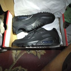 ***NIKE Air Max 90's (Mens 9 1/2)***