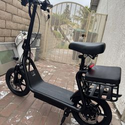 Electric scooter