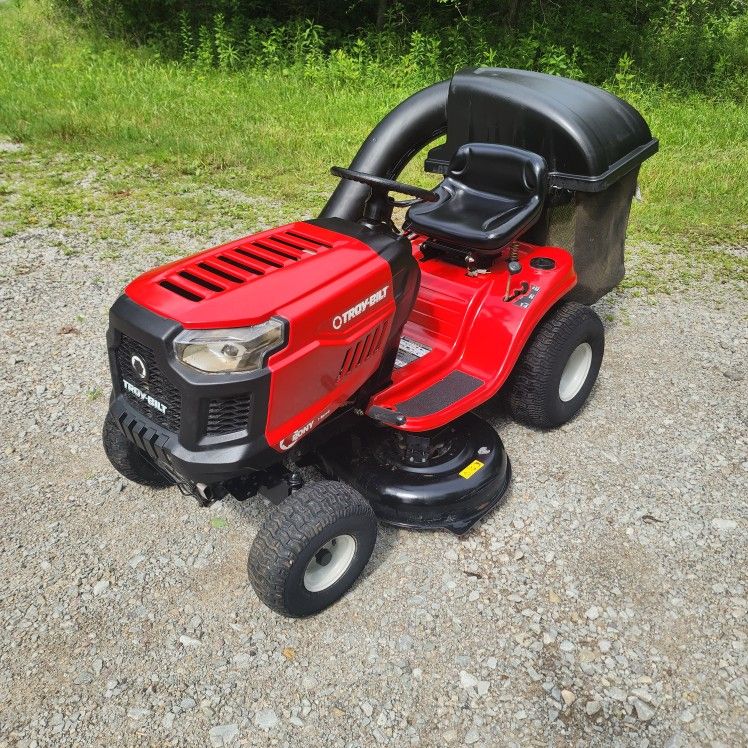 Troy Bilt Riding Mower for Repair