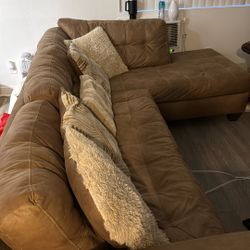 Couch With Queen Bed