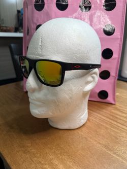 Oakley Sunglasses Black Frame Gold Mirror Lens