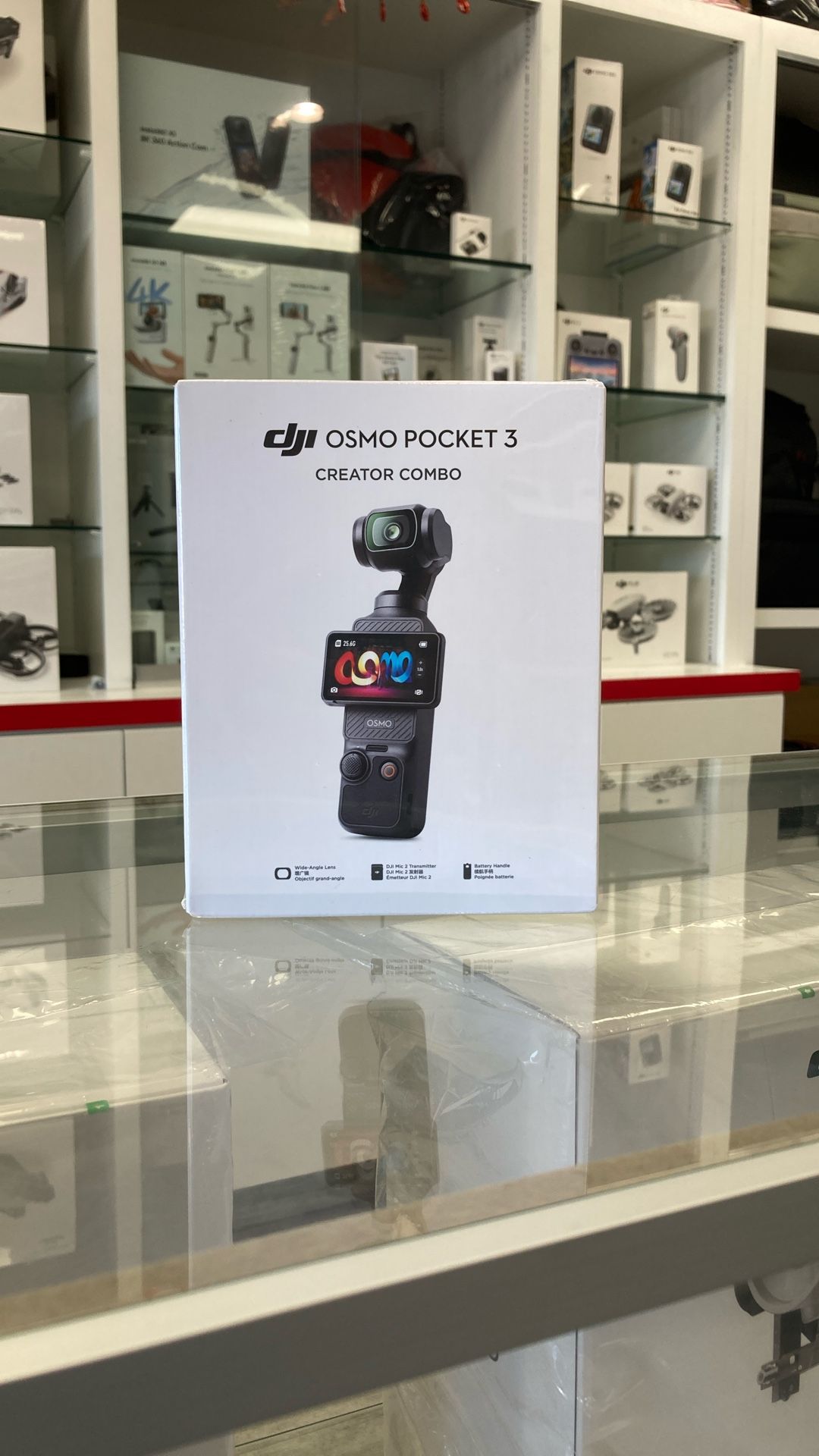 DJI Osmo Pocket 3 Creator Combo (10/29)