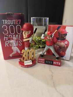 Los Angeles Angels Mike Trout SGA Bobblehead & Albert Pujols Action Figure