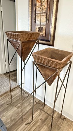 Vintage Rustic Iron & TePlanters