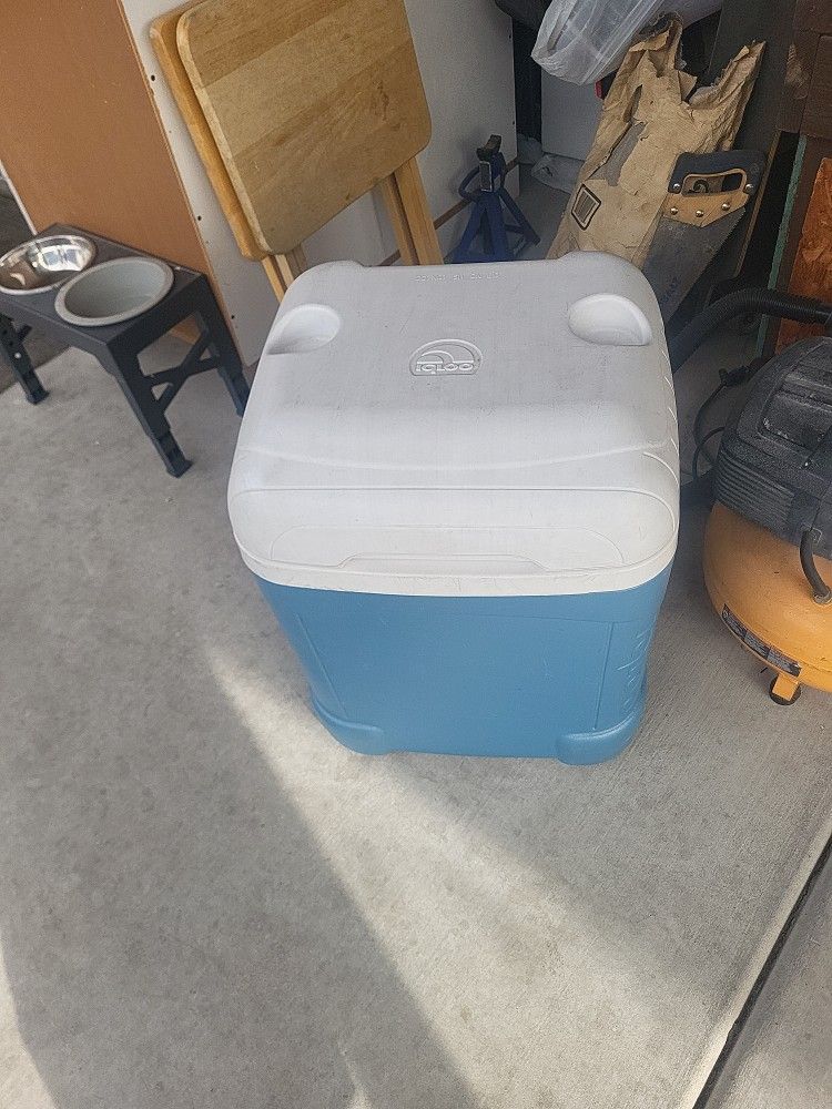 Ice Cooler
