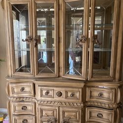 Dinning Room Set with chairs