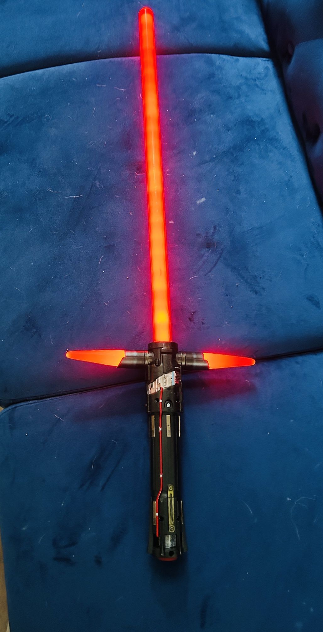 Star Wars Kylo Ren Electronic Red Lightsaber -Lights, Sounds Batteries π Included
