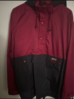 Nike windbreaker hoodie size large