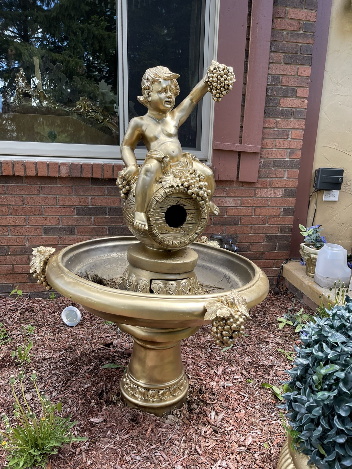 Very Beautiful large Fountain