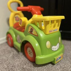 Cocomelon car