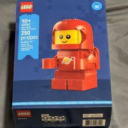 LEGO GWP 40767 Up-Scaled Baby Astronaut
