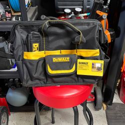 Dewalt 16” Tradesman Tool Bag