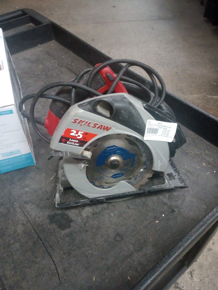 Skilsaw Circular Saw
