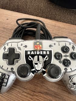 Mad Catz NFL Raiders PS2 Controller