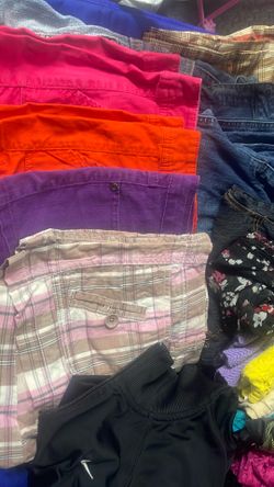 Shorts/ 2 pants and tops
