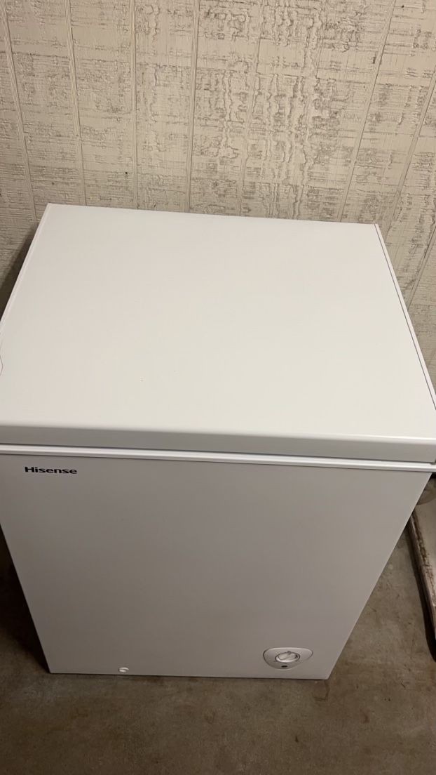 Hisense Deep Freezer for Sale in Joint Base Lewismcchord, WA OfferUp