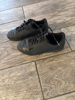 Nike indoor