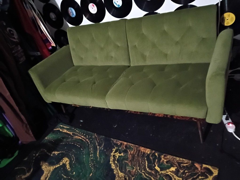 Couch / Futon