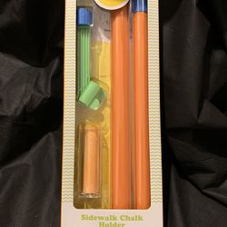 Sun Squad Side Walk Chalk Holder