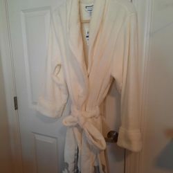 Women's New Robe Size XL