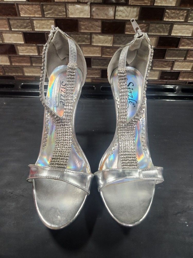 Sizzle BY Coloriffics SIZE 8