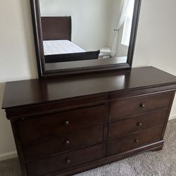 Full Size Bedroom Set.