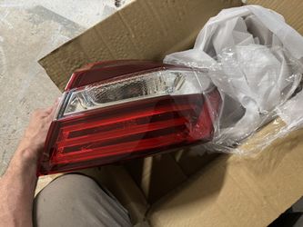 Honda Accord Right Tailight