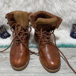 The Northface boots/men size 8.5